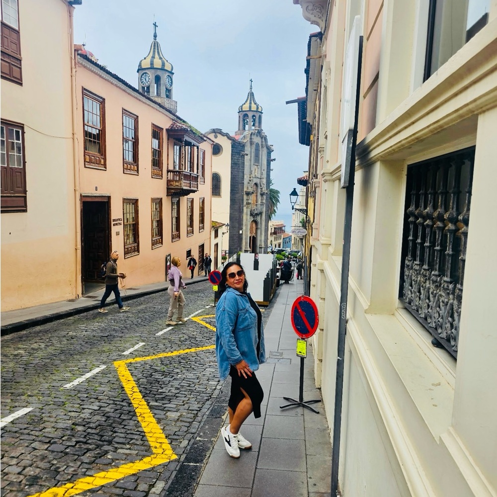 Light Wash Denim Button-Up Jacket - image 13